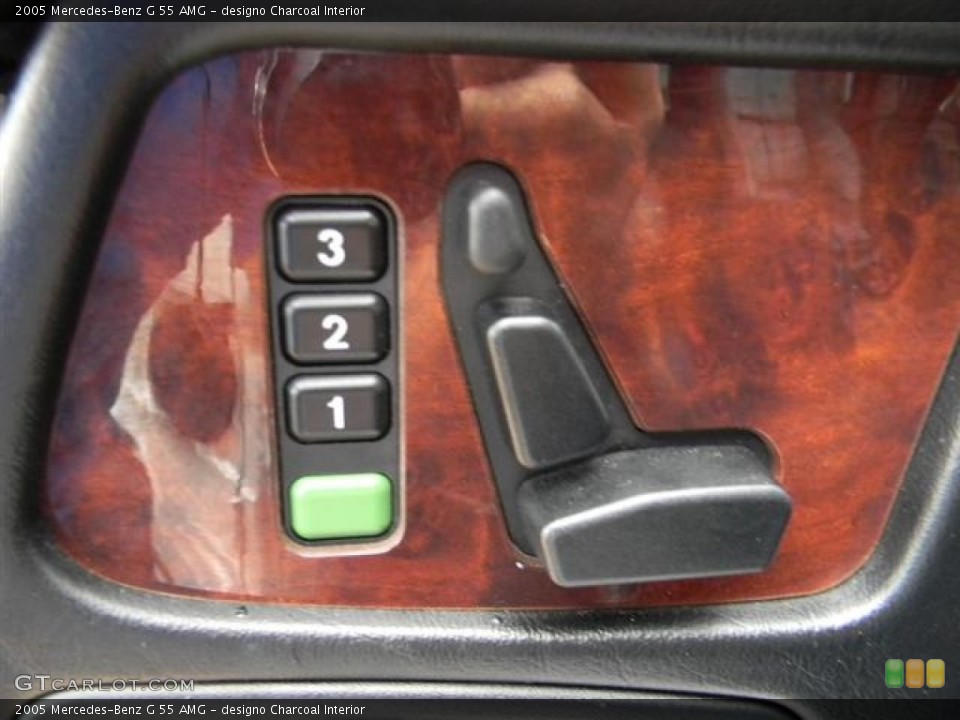 designo Charcoal Interior Controls for the 2005 Mercedes-Benz G 55 AMG #60490728