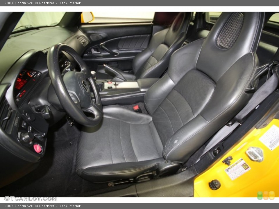 Black Interior Photo for the 2004 Honda S2000 Roadster #60507403