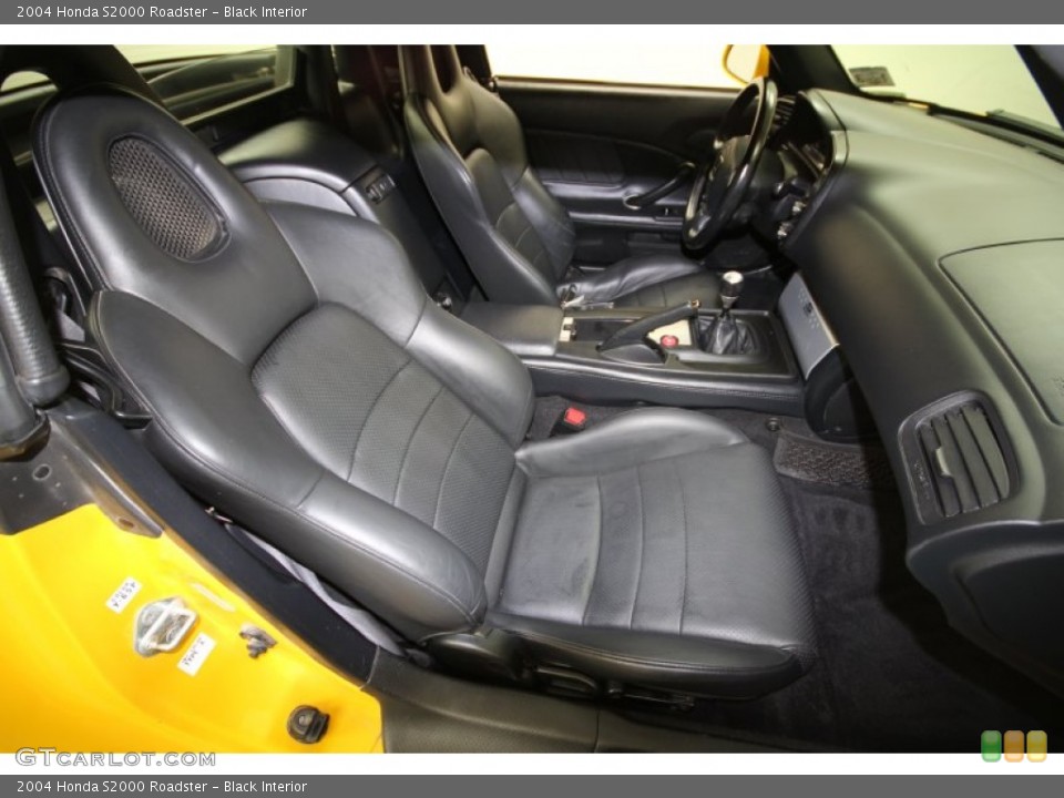 Black Interior Photo for the 2004 Honda S2000 Roadster #60507690