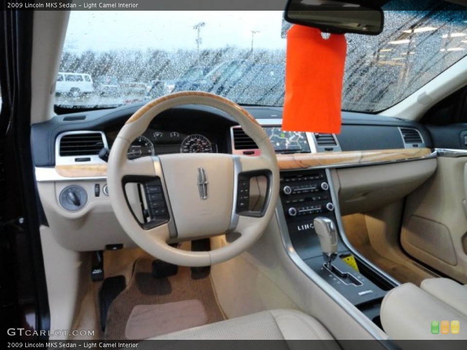 Light Camel Interior Photo for the 2009 Lincoln MKS Sedan #60521815