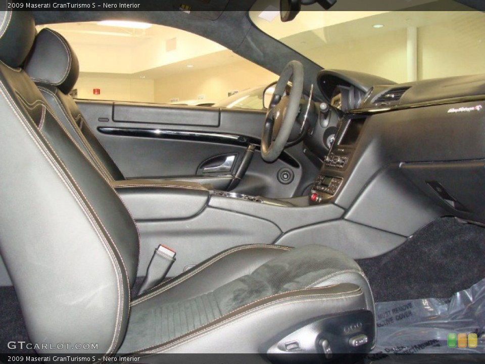 Nero Interior Photo for the 2009 Maserati GranTurismo S #60524713