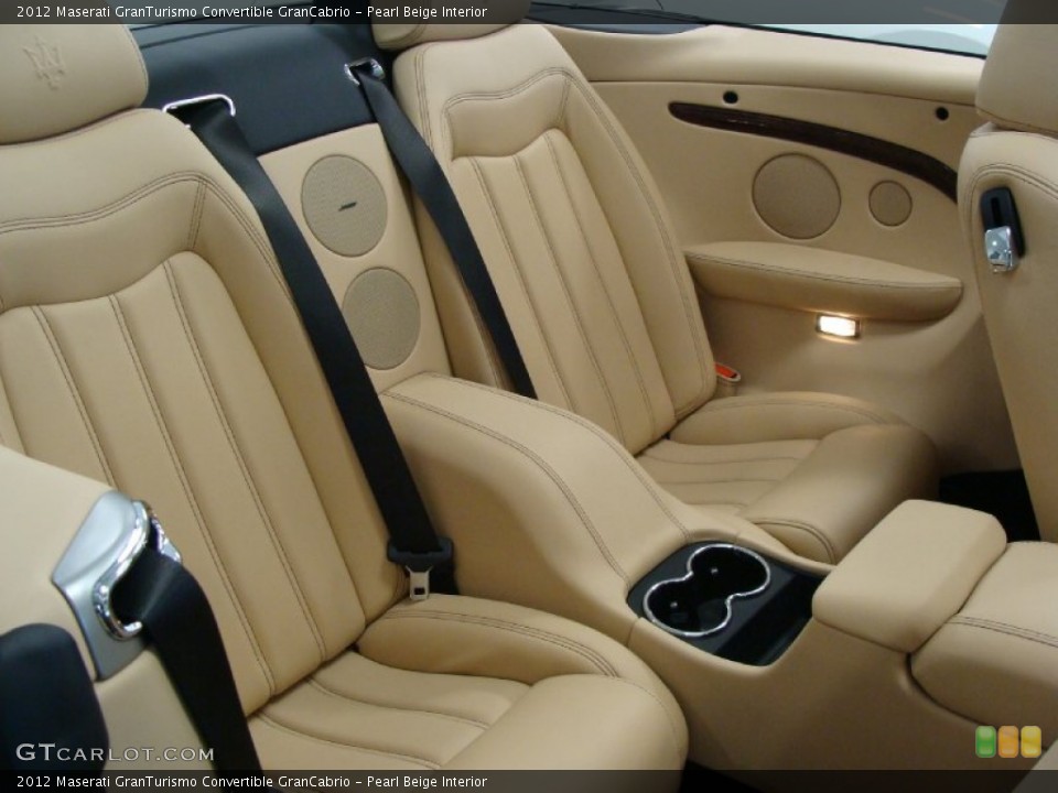 Pearl Beige Interior Photo for the 2012 Maserati GranTurismo Convertible GranCabrio #60525259