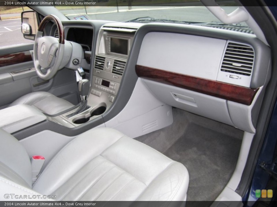 Dove Grey Interior Dashboard for the 2004 Lincoln Aviator Ultimate 4x4 #60526153