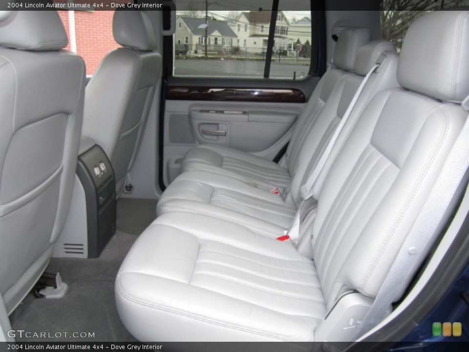 Dove Grey Interior Photo for the 2004 Lincoln Aviator Ultimate 4x4 #60526159