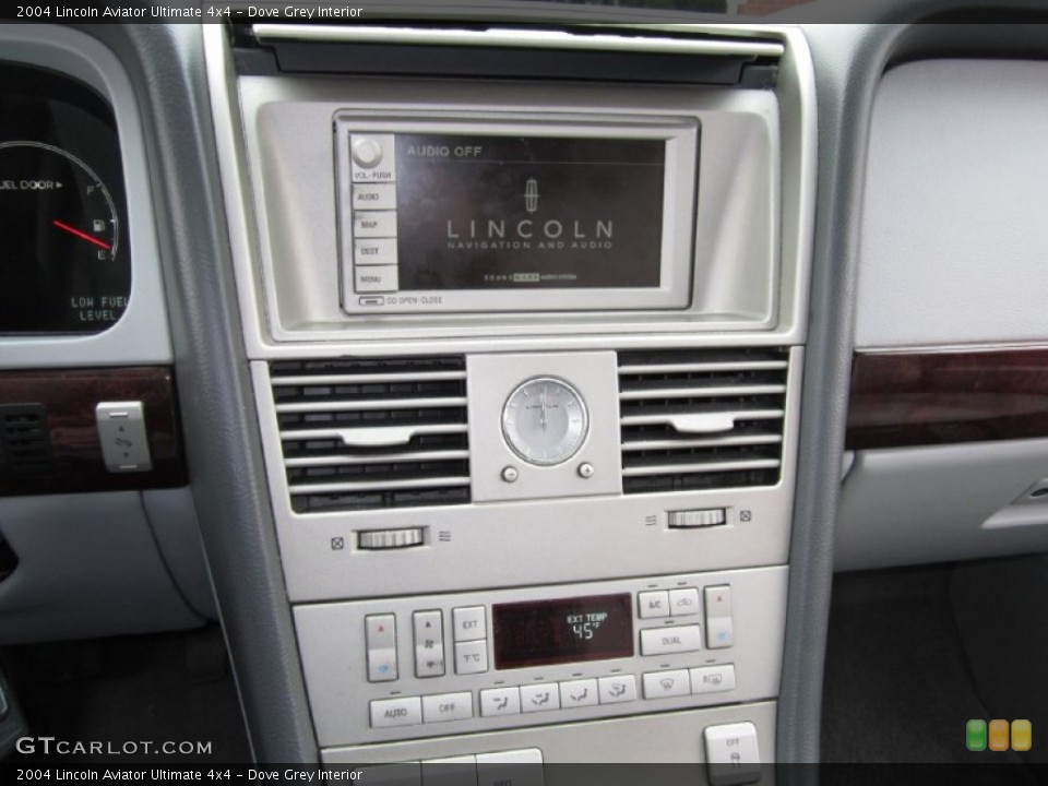 Dove Grey Interior Controls for the 2004 Lincoln Aviator Ultimate 4x4 #60526213