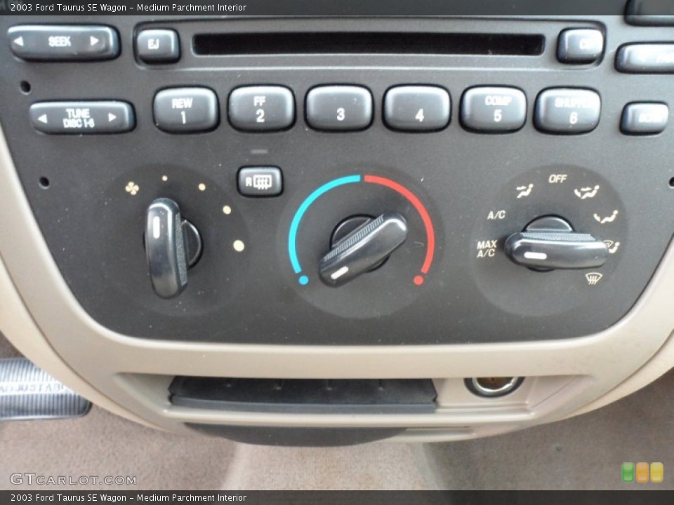 Medium Parchment Interior Controls for the 2003 Ford Taurus SE Wagon #60535809