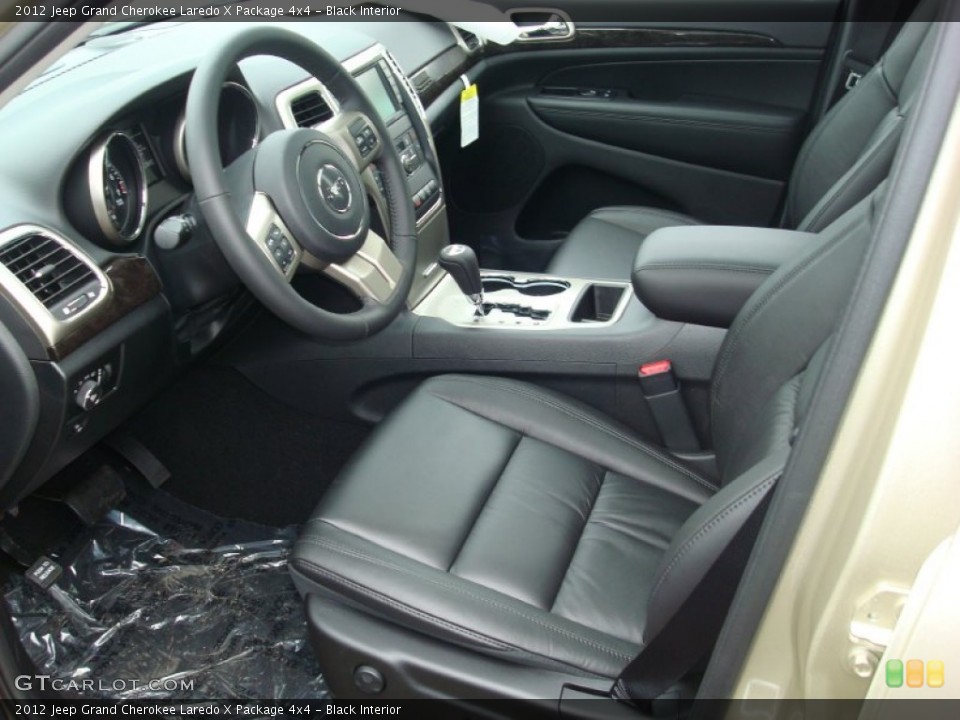 Black Interior Photo for the 2012 Jeep Grand Cherokee Laredo X Package 4x4 #60538484