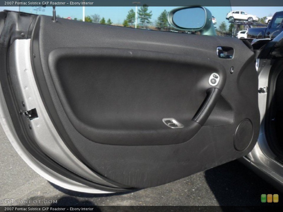 Ebony Interior Door Panel for the 2007 Pontiac Solstice GXP Roadster #60553308