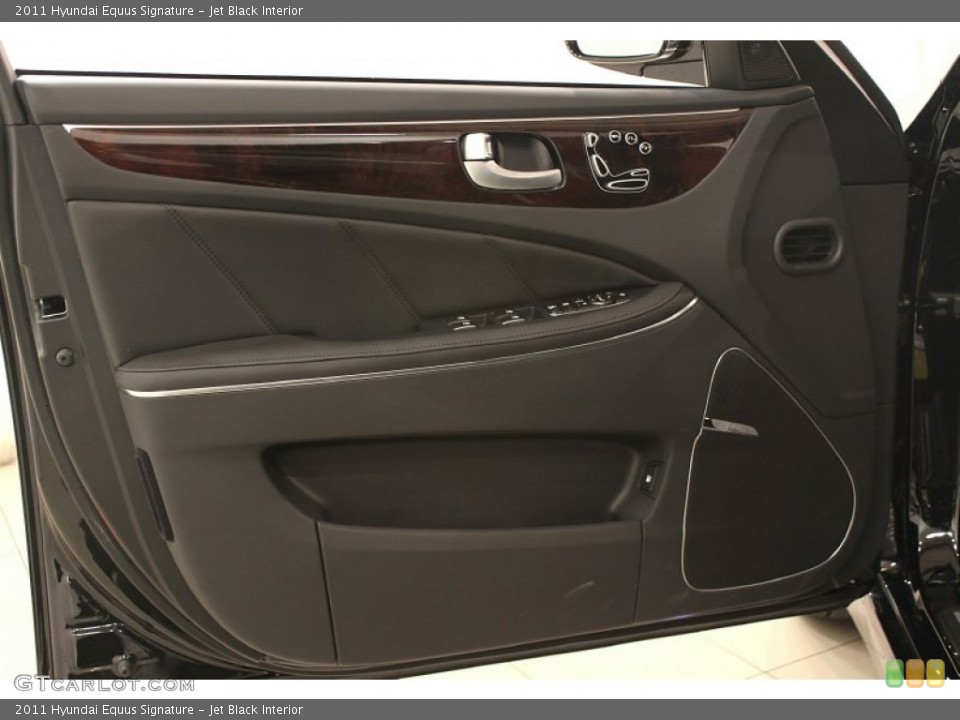 Jet Black Interior Door Panel for the 2011 Hyundai Equus Signature #60564285