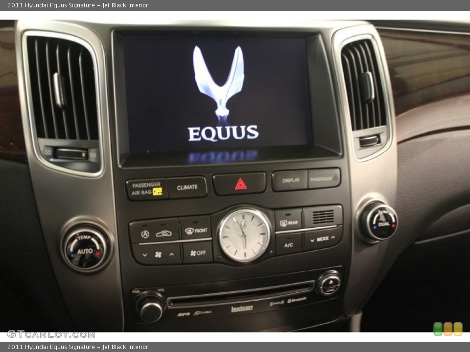 Jet Black Interior Controls for the 2011 Hyundai Equus Signature #60564448