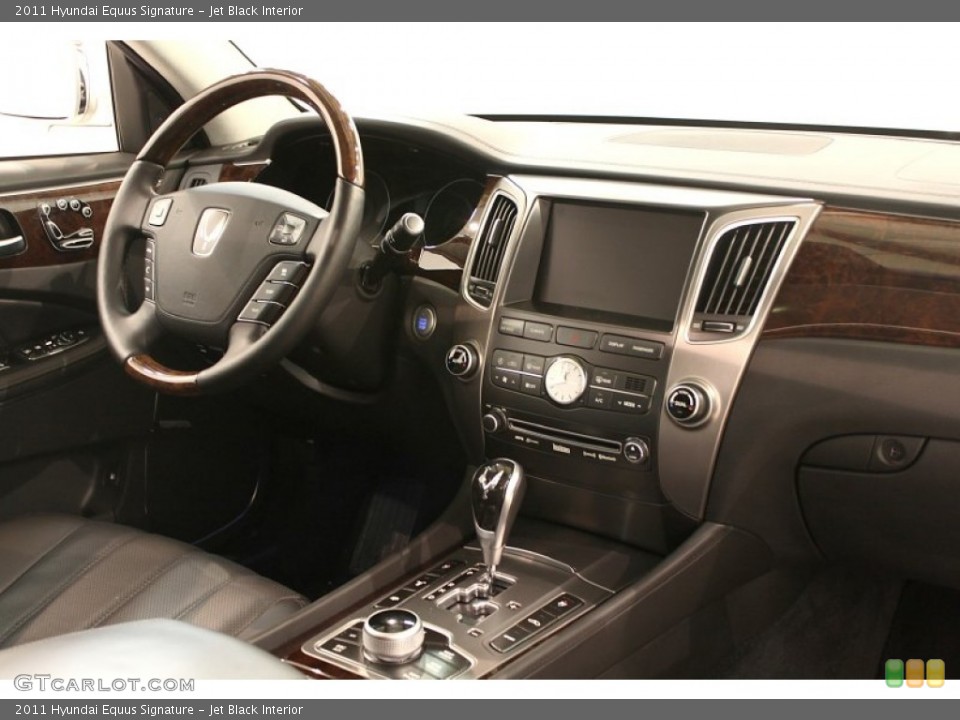 Jet Black Interior Dashboard for the 2011 Hyundai Equus Signature #60565115