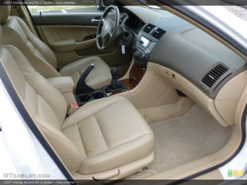 Ivory Interior Photo for the 2007 Honda Accord EX-L Sedan #60581833