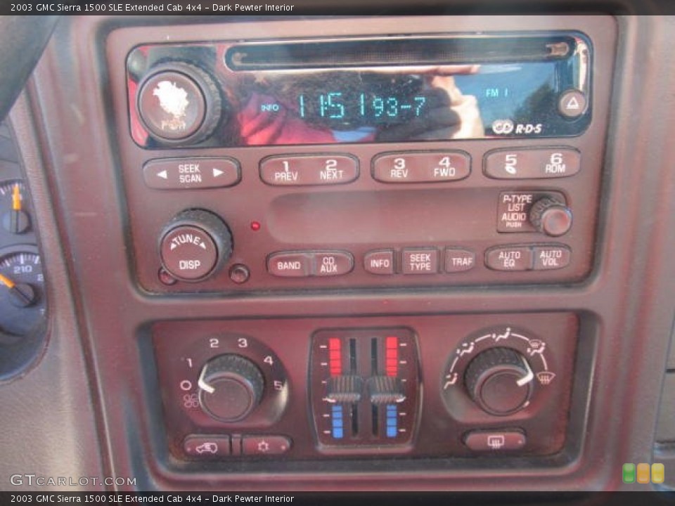 Dark Pewter Interior Controls for the 2003 GMC Sierra 1500 SLE Extended Cab 4x4 #60588043
