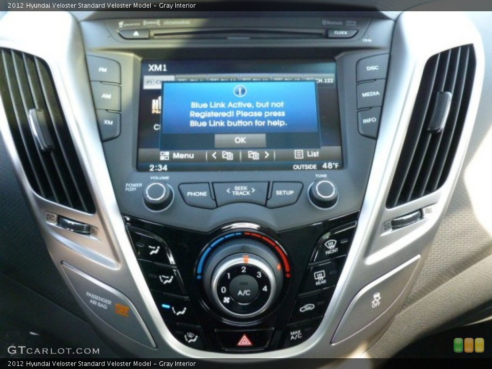 Gray Interior Controls for the 2012 Hyundai Veloster  #60607706