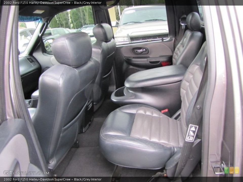 Black/Grey Interior Photo for the 2002 Ford F150 Harley-Davidson SuperCrew #60612284