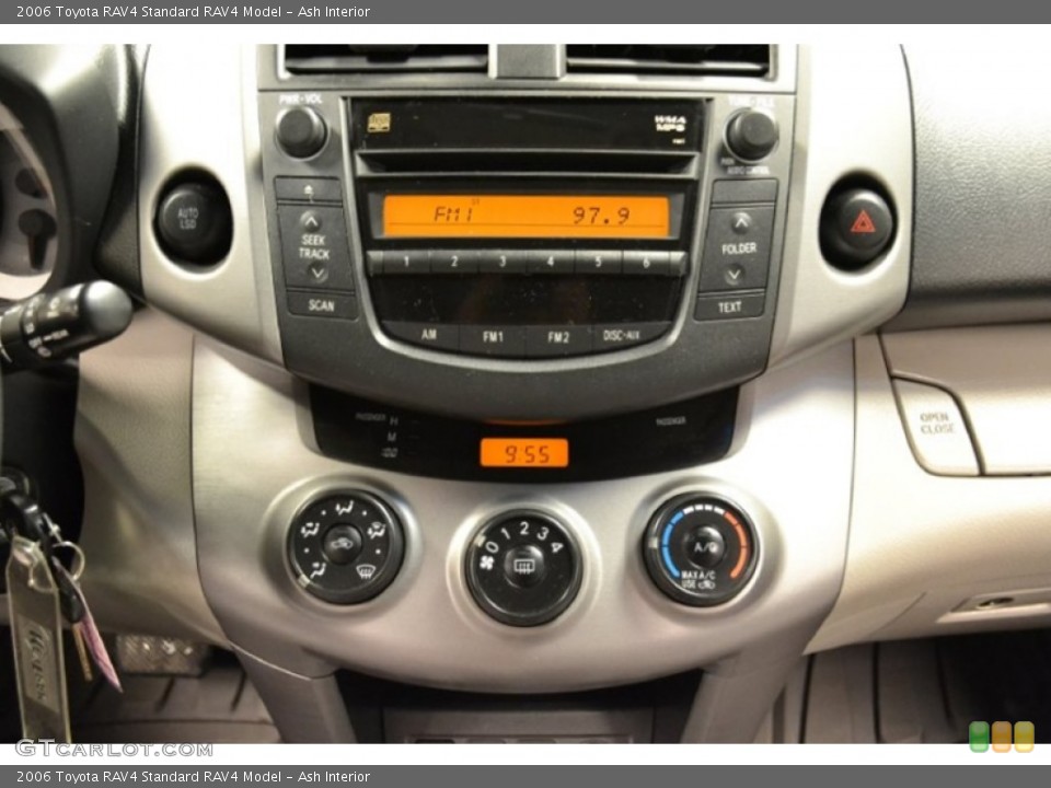 Ash Interior Controls for the 2006 Toyota RAV4  #60616043