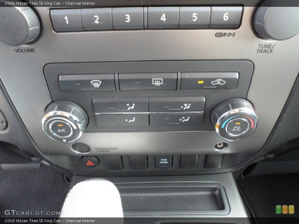 Charcoal Interior Controls for the 2009 Nissan Titan SE King Cab #60619505