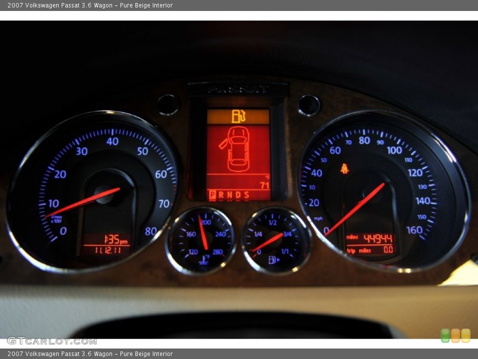 Pure Beige Interior Gauges for the 2007 Volkswagen Passat 3.6 Wagon #60629834
