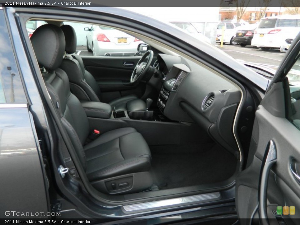 Charcoal Interior Photo for the 2011 Nissan Maxima 3.5 SV #60639415