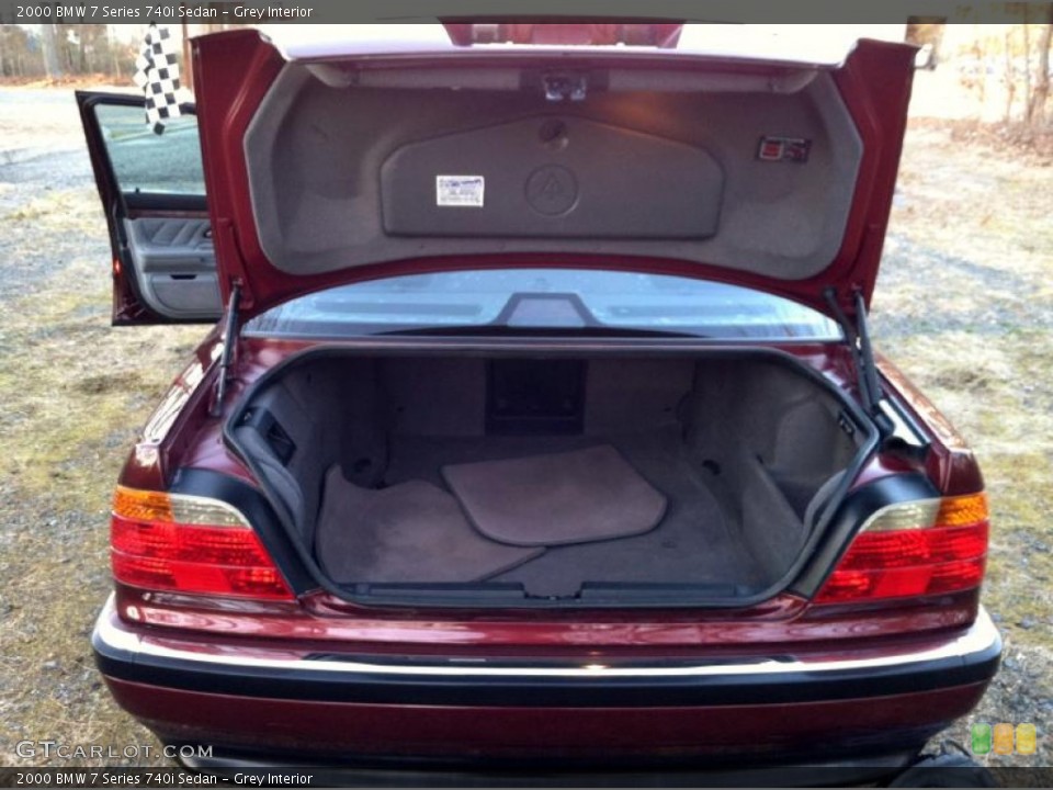 Grey Interior Trunk for the 2000 BMW 7 Series 740i Sedan #60641518