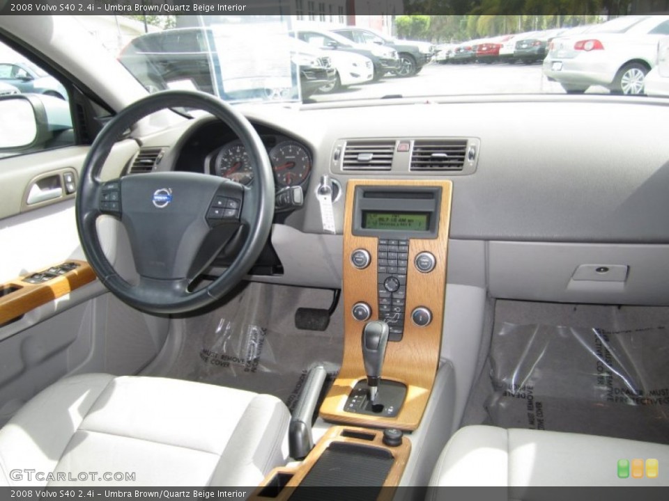 Umbra Brown/Quartz Beige Interior Dashboard for the 2008 Volvo S40 2.4i #60644247