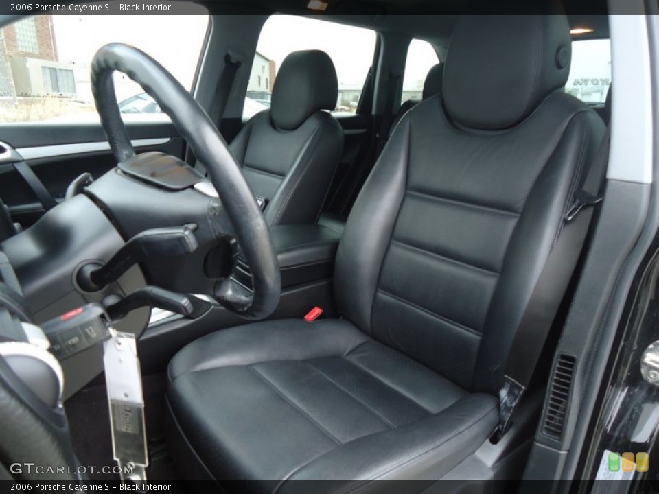 Black Interior Photo for the 2006 Porsche Cayenne S #60647464