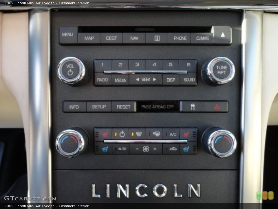 Cashmere Interior Controls for the 2009 Lincoln MKS AWD Sedan #60647647