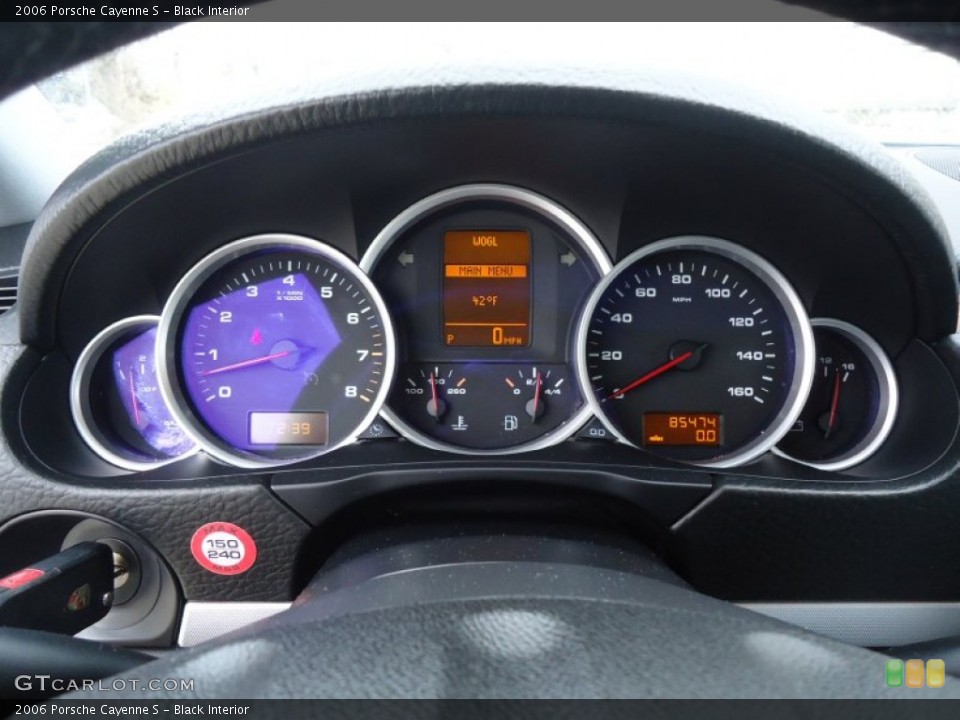 Black Interior Gauges for the 2006 Porsche Cayenne S #60647760