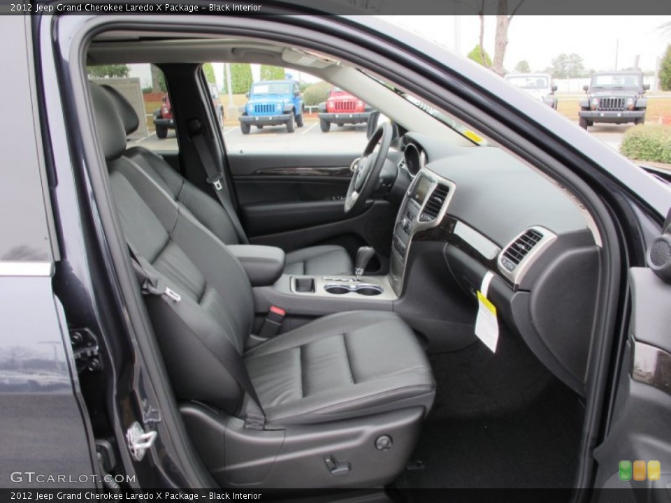 Black Interior Photo for the 2012 Jeep Grand Cherokee Laredo X Package #60668096