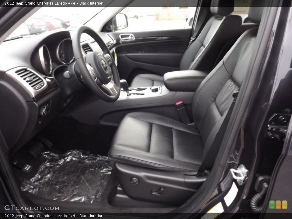 Black Interior Photo for the 2012 Jeep Grand Cherokee Laredo 4x4 #60727496