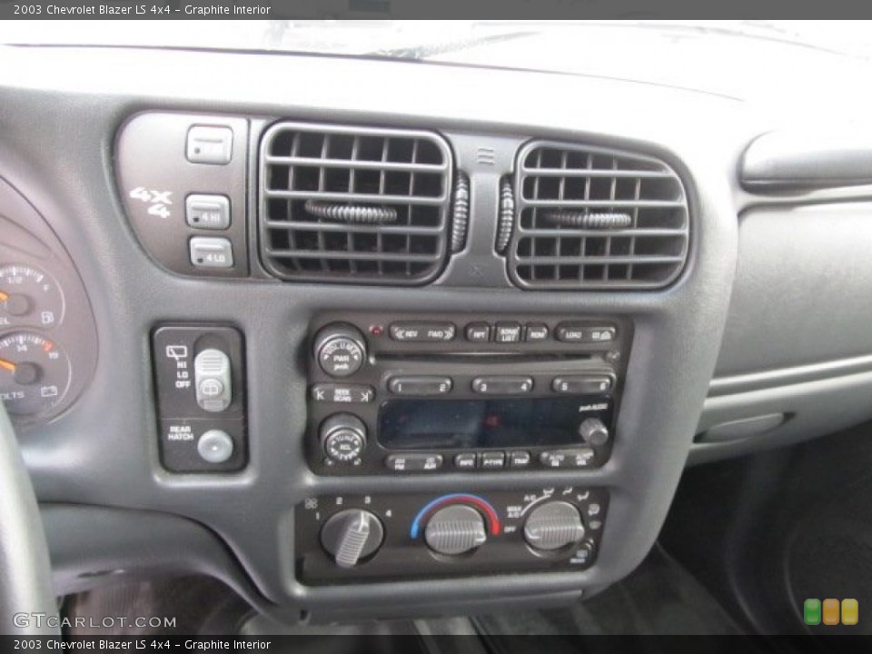 Graphite Interior Controls for the 2003 Chevrolet Blazer LS 4x4 #60738473