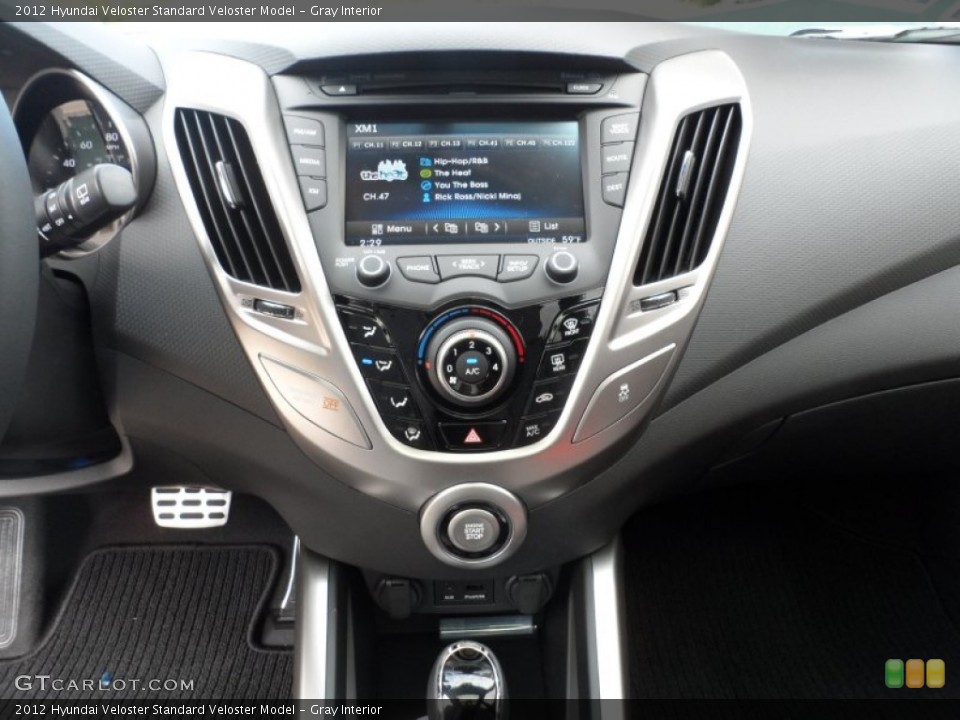 Gray Interior Controls for the 2012 Hyundai Veloster  #60748631