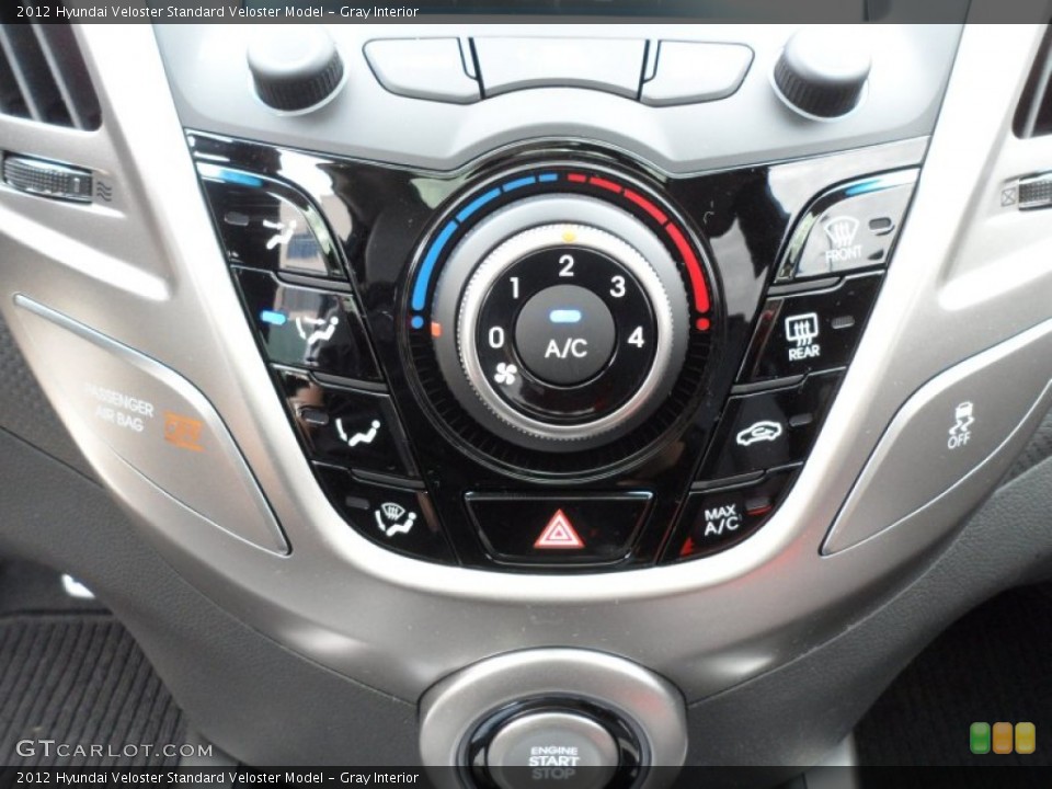 Gray Interior Controls for the 2012 Hyundai Veloster  #60748649