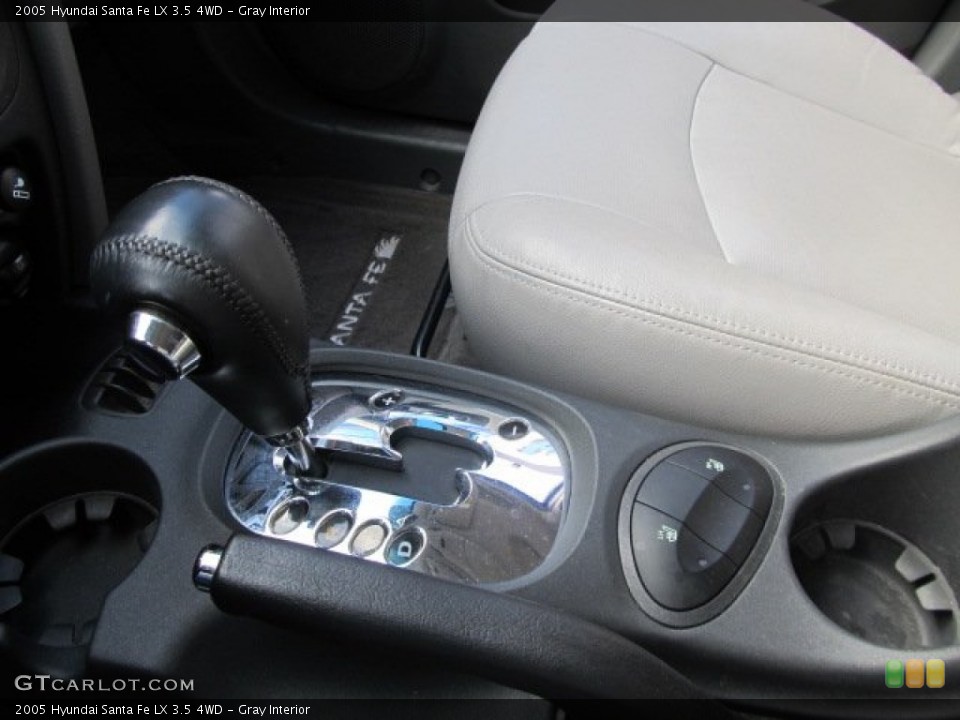 Gray Interior Transmission for the 2005 Hyundai Santa Fe LX 3.5 4WD #60761708