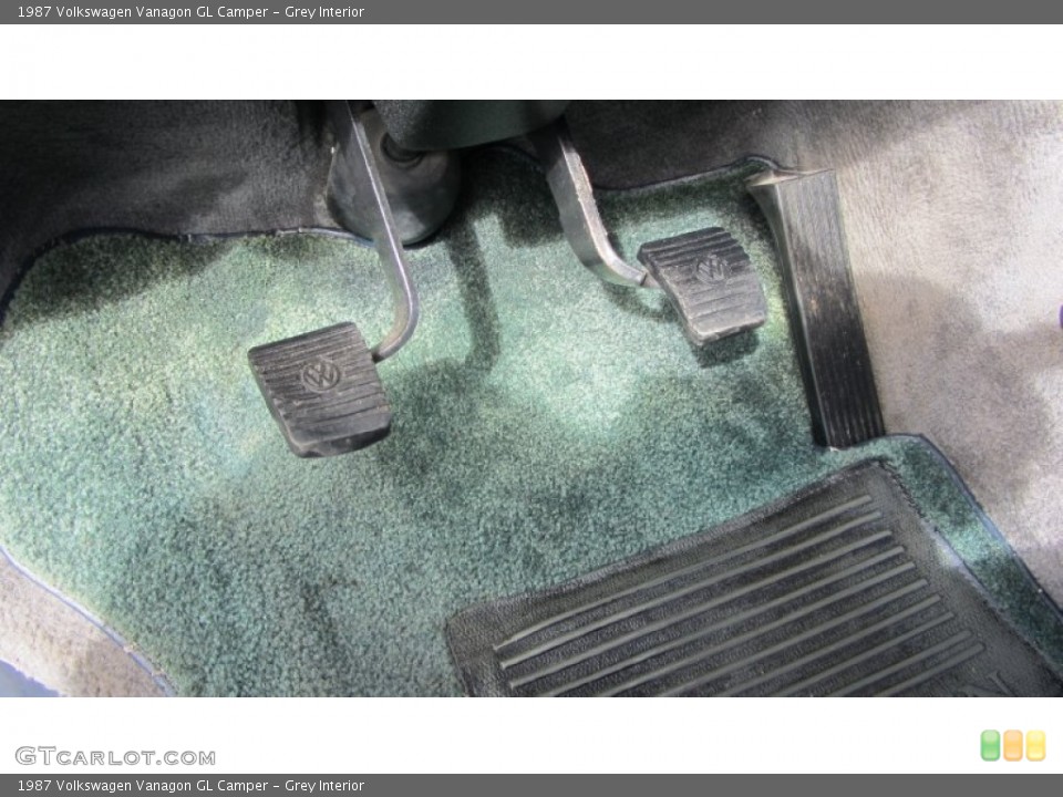 Grey Interior Controls for the 1987 Volkswagen Vanagon GL Camper #60764938