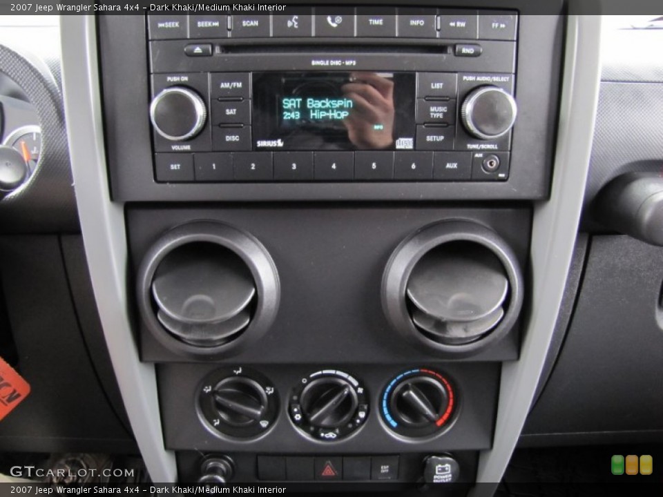 Dark Khaki/Medium Khaki Interior Controls for the 2007 Jeep Wrangler Sahara 4x4 #60767657