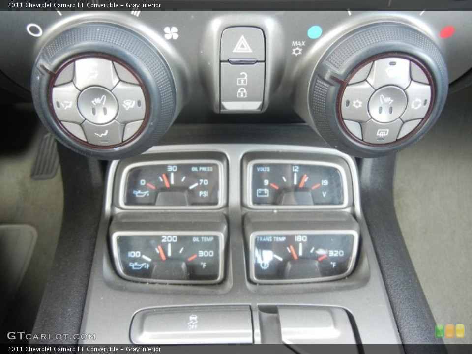 Gray Interior Controls for the 2011 Chevrolet Camaro LT Convertible #60769790