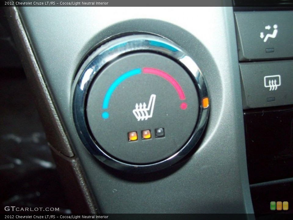 Cocoa/Light Neutral Interior Controls for the 2012 Chevrolet Cruze LT/RS #60774542