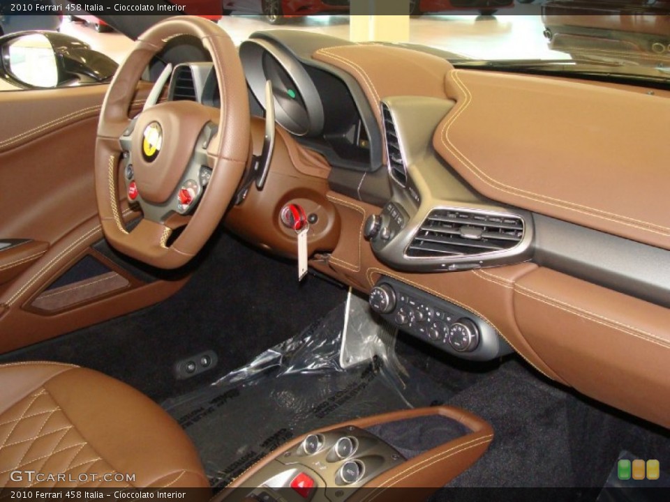 Cioccolato Interior Dashboard for the 2010 Ferrari 458 Italia #60779981