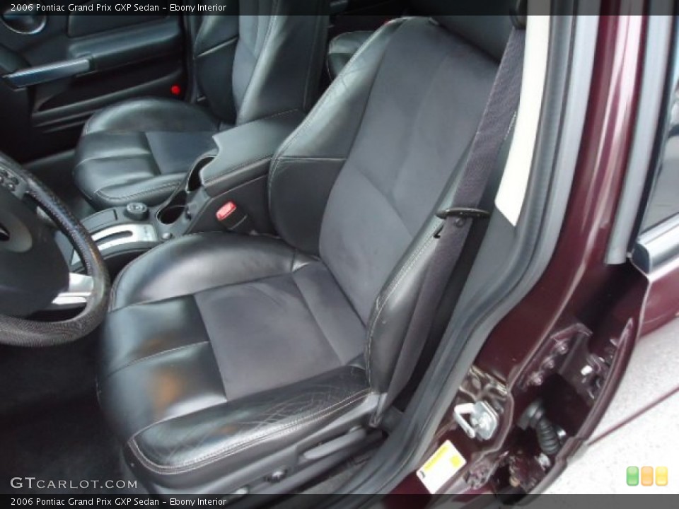 Ebony Interior Photo for the 2006 Pontiac Grand Prix GXP Sedan #60794564