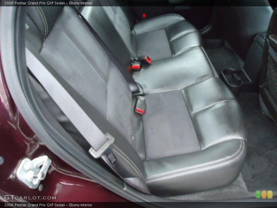 Ebony Interior Photo for the 2006 Pontiac Grand Prix GXP Sedan #60794609