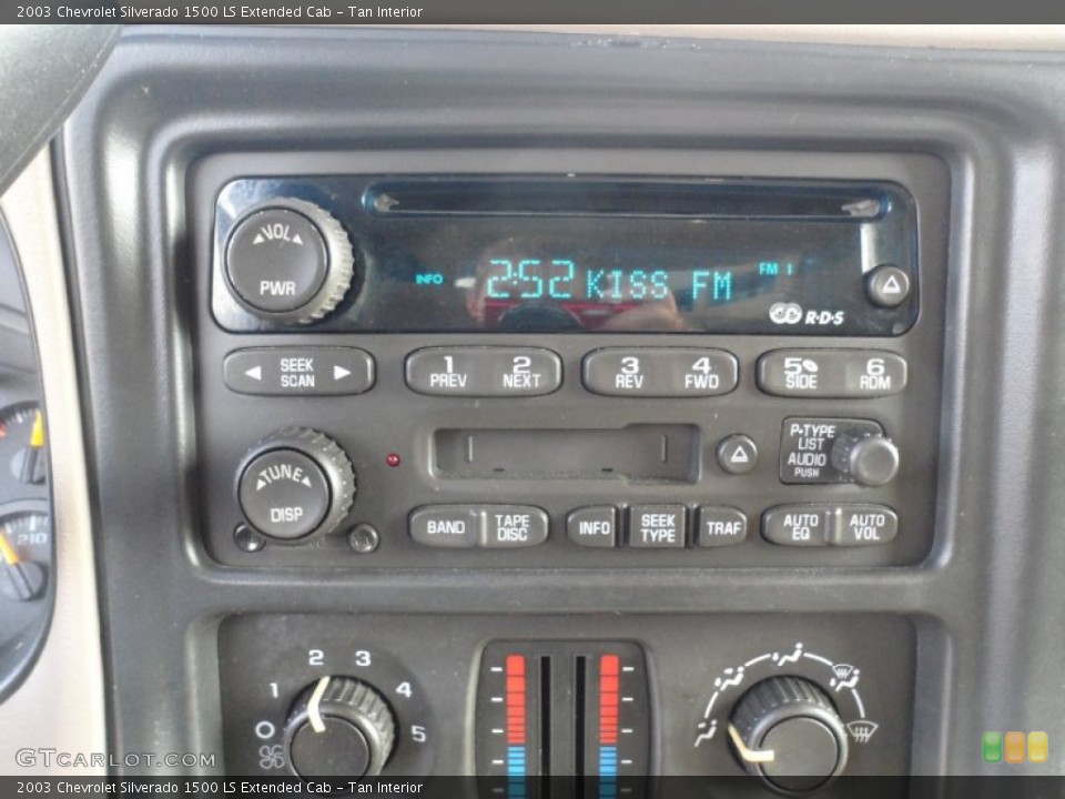Tan Interior Audio System for the 2003 Chevrolet Silverado 1500 LS Extended Cab #60800168