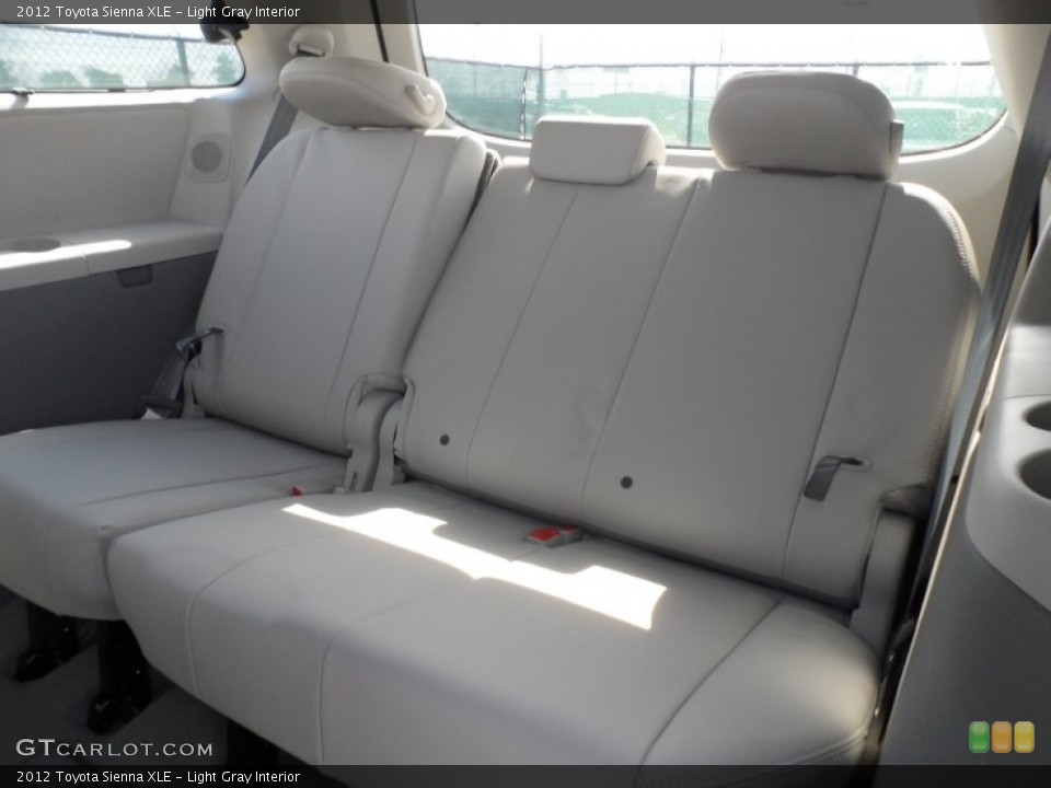 Light Gray Interior Photo for the 2012 Toyota Sienna XLE #60800708