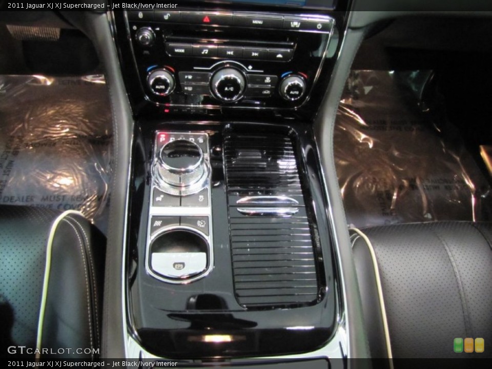 Jet Black/Ivory Interior Controls for the 2011 Jaguar XJ XJ Supercharged #60801077