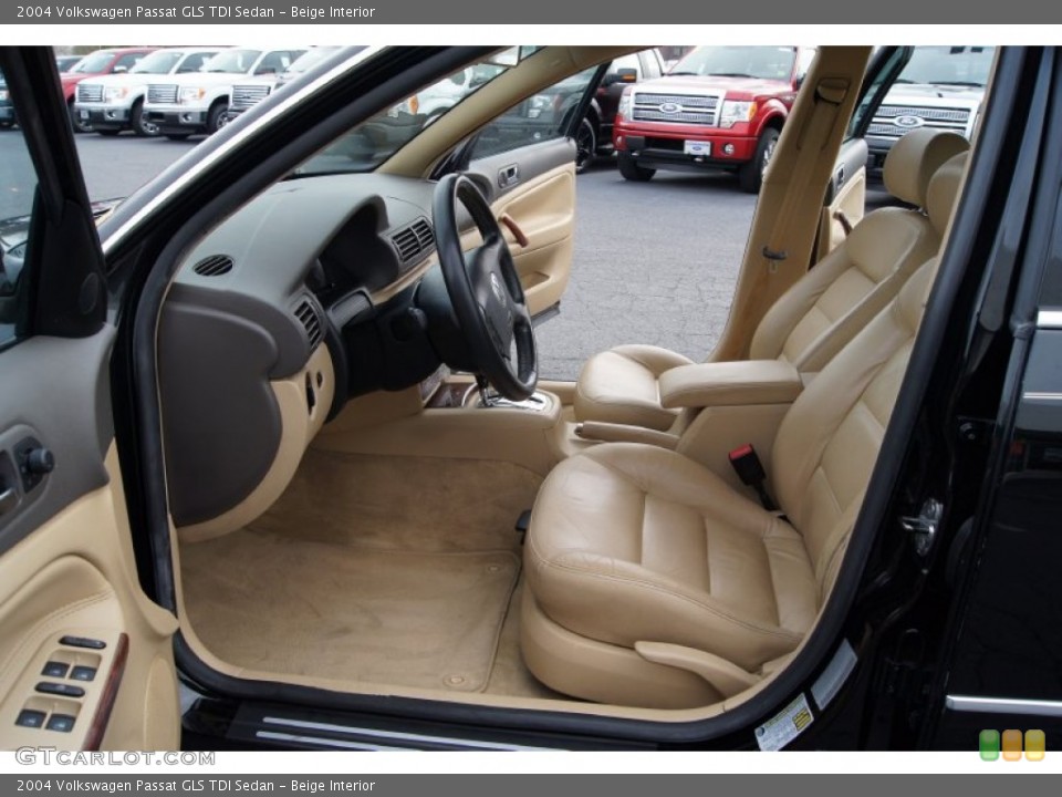 Beige Interior Photo for the 2004 Volkswagen Passat GLS TDI Sedan #60803174