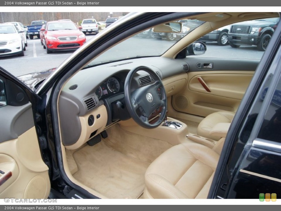 Beige Interior Photo for the 2004 Volkswagen Passat GLS TDI Sedan #60803210