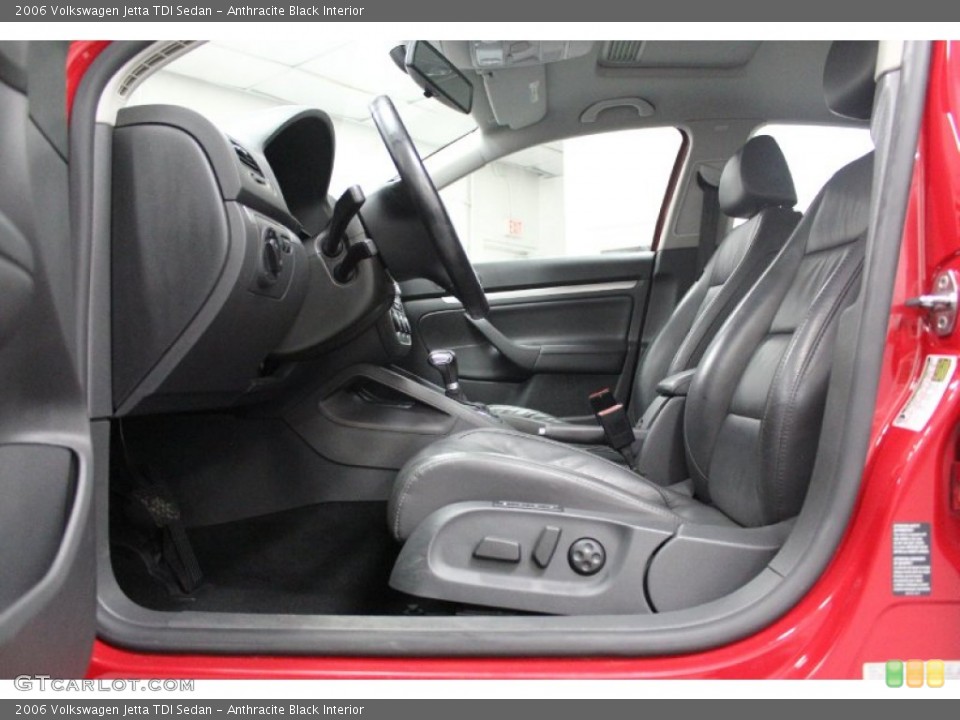 Anthracite Black Interior Photo for the 2006 Volkswagen Jetta TDI Sedan #60810595