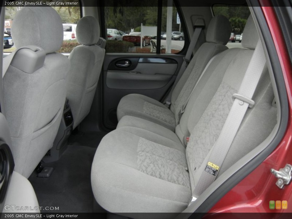 Light Gray Interior Rear Seat for the 2005 GMC Envoy SLE #60812338