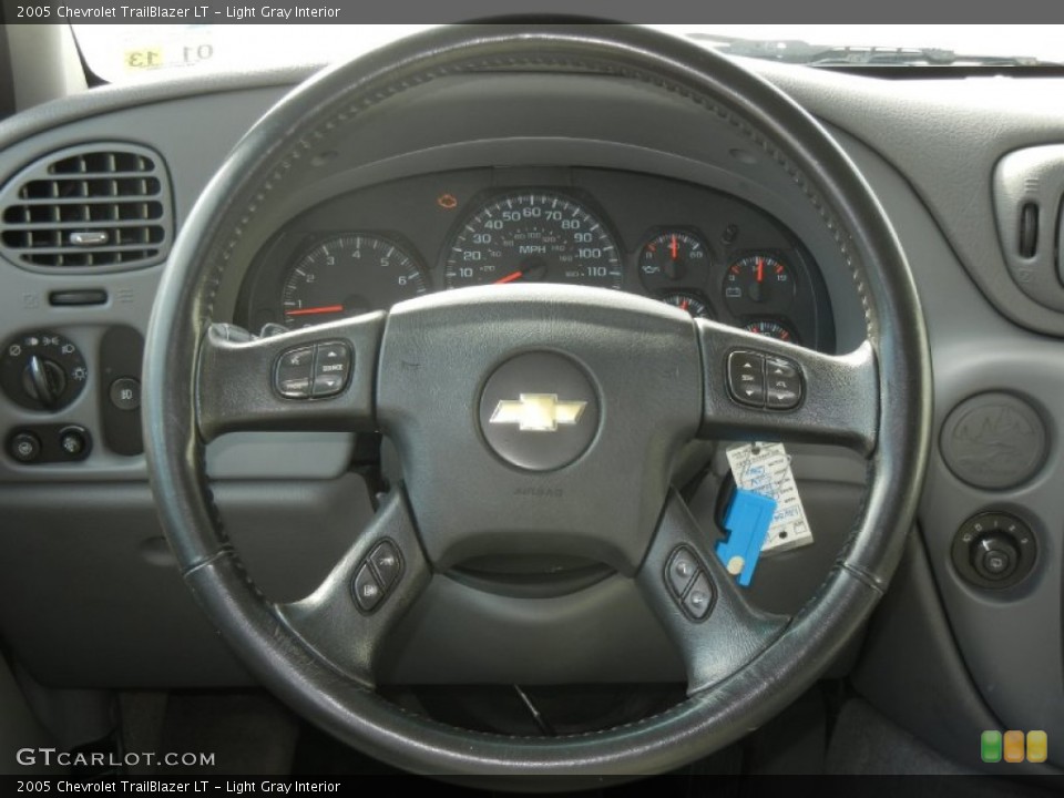 Light Gray Interior Steering Wheel for the 2005 Chevrolet TrailBlazer LT #60826282