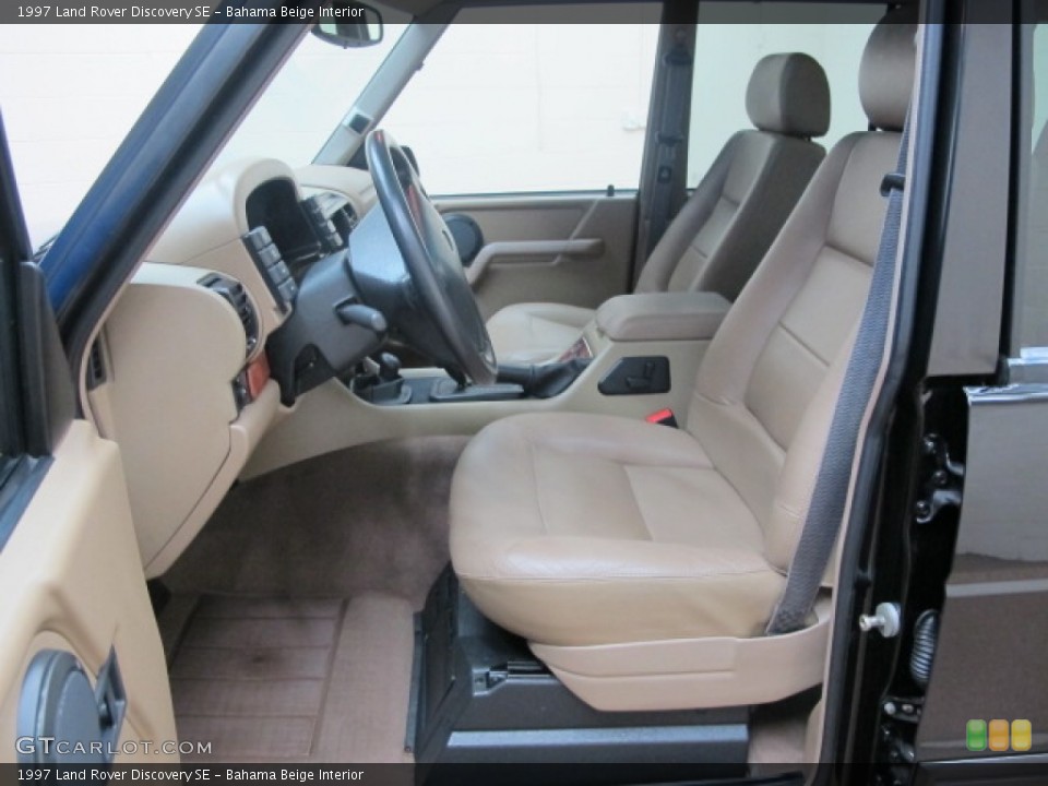 Bahama Beige Interior Photo for the 1997 Land Rover Discovery SE #60830876